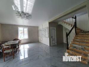 Коттедж 222м², 2-этажный, участок 10 сот.  