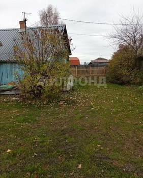 Дом 30м&sup2;, 2-этажный, участок 6 сот.  