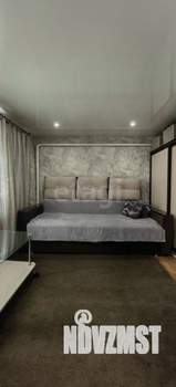 Дом 30м&sup2;, 2-этажный, участок 2 сот.  