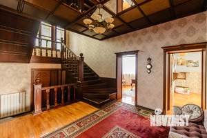 Дом 379м&sup2;, 3-этажный, участок 11 сот.  