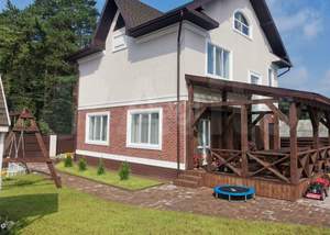 Дом 152м², 2-этажный, участок 9 сот.  