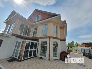 Дом 230м², 3-этажный, участок 8 сот.  