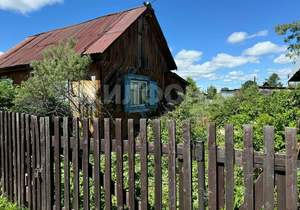 Дом 12м&sup2;, 2-этажный, участок 3 сот.  