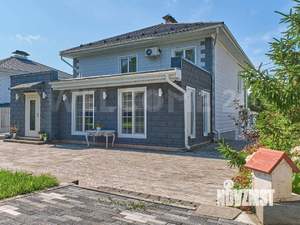 Коттедж 185м², 2-этажный, участок 6 сот.  