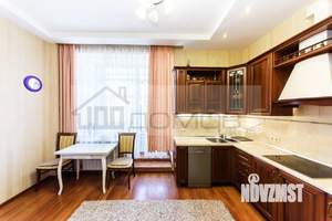 Коттедж 234м², 2-этажный, участок 15 сот.  