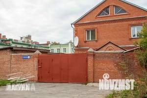 Дом 211м², 2-этажный, участок 6 сот.  