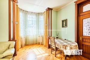Дом 279м², 2-этажный, участок 10 сот.  