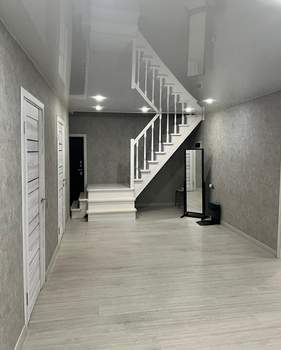 Дом 189м&sup2;, 2-этажный, участок 6 сот.  