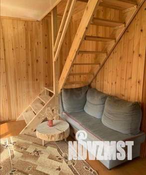 Дом 60м&sup2;, 2-этажный, участок 6 сот.  