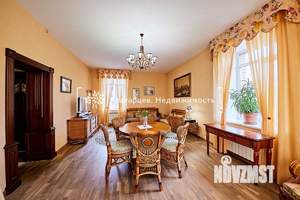 Дом 180м², 2-этажный, участок 10 сот.  