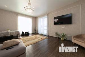 Дом 193м&sup2;, 2-этажный, участок 10 сот.  