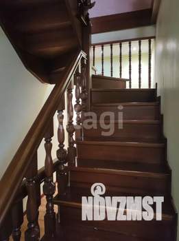 Дом 268м&sup2;, 2-этажный, участок 11 сот.  