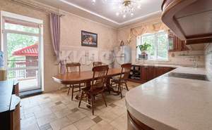 Дом 330м², 2-этажный, участок 20 сот.  