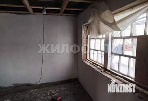 Дом 30м&sup2;, 2-этажный, участок 3 сот.  