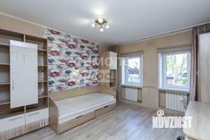 Дом 224м², 3-этажный, участок 6 сот.  