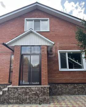 Дом 170м&sup2;, 3-этажный, участок 6 сот.  