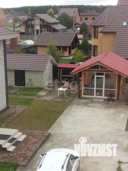 Дом 195м², 2-этажный, участок 10 сот.  