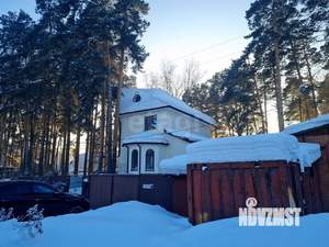 Дом 211м&sup2;, 3-этажный, участок 3 сот.  