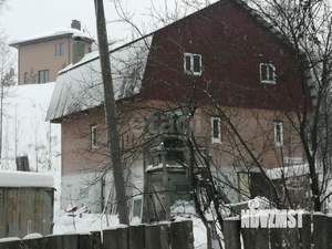 Дом 180м&sup2;, 3-этажный, участок 8 сот.  