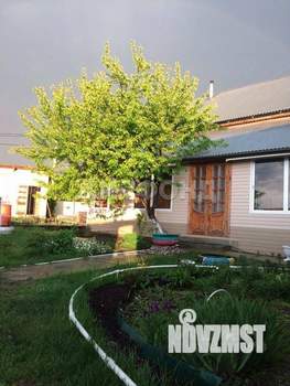 Дом 200м&sup2;, 2-этажный, участок 11 сот.  