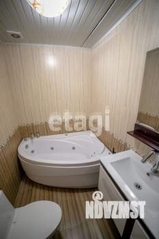 Дом 443м&sup2;, 2-этажный, участок 6 сот.  