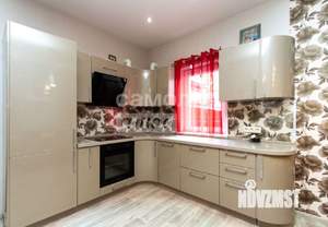 Дом 224м&sup2;, 3-этажный, участок 6 сот.  