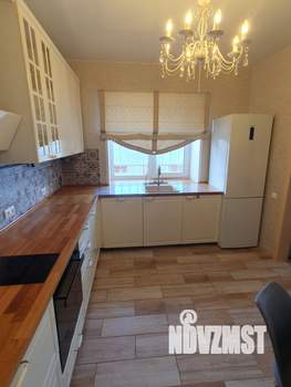 Дом 230м², 3-этажный, участок 8 сот.  