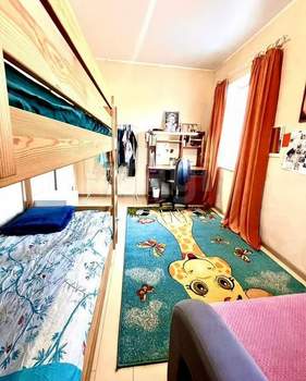 Дом 180м², 3-этажный, участок 2 сот.  