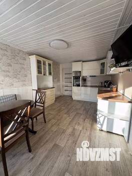 Дом 96м&sup2;, 2-этажный, участок 3 сот.  