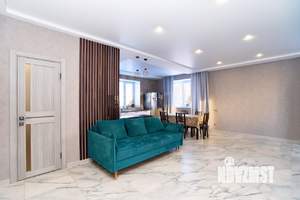 Дом 255м&sup2;, 2-этажный, участок 19 сот.  