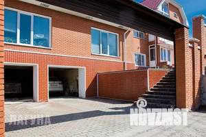 Коттедж 420м&sup2;, 2-этажный, участок 20 сот.  