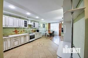 Таунхаус 189м², 3-этажный, участок 5 сот.  