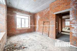 Дом 1100м², 3-этажный, участок 20 сот.  