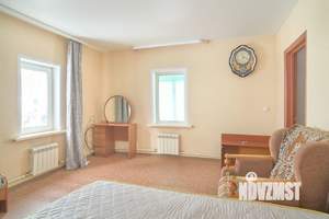 Дом 130м&sup2;, 2-этажный, участок 6 сот.  