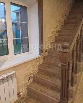 Дом 180м&sup2;, 2-этажный, участок 6 сот.  