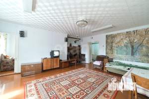 Дом 210м&sup2;, 3-этажный, участок 7 сот.  