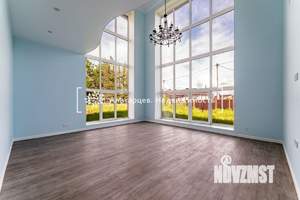 Дом 217м², 2-этажный, участок 10 сот.  