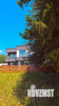 Дом 270м², 2-этажный, участок 15 сот.  