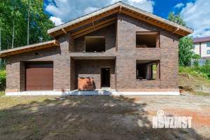 Коттедж 208м², 2-этажный, участок 9 сот.  