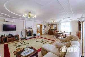 Дом 442м², 3-этажный, участок 9 сот.  