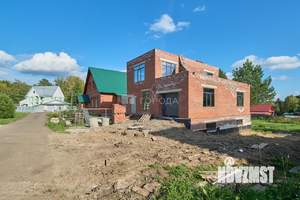 Дом 280м², 3-этажный, участок 9 сот.  