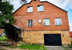 Дом 372м&sup2;, 3-этажный, участок 10 сот.  