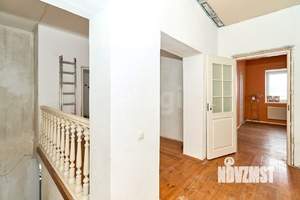 Дом 317м&sup2;, 2-этажный, участок 13 сот.  