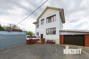 Дом 215м², 3-этажный, участок 10 сот.  