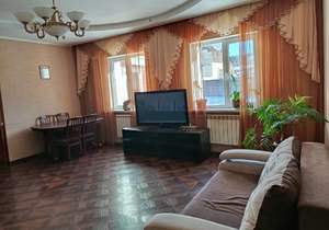 Дом 216м&sup2;, 2-этажный, участок 7 сот.  