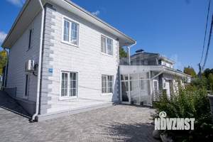 Коттедж 185м², 2-этажный, участок 6 сот.  