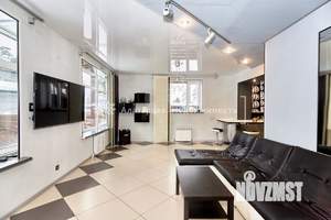 Дом 181м&sup2;, 3-этажный, участок 15 сот.  