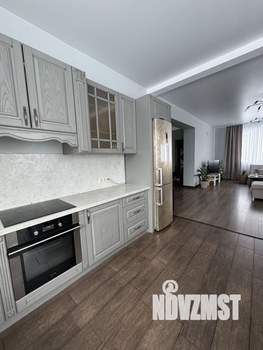 Дом 260м², 3-этажный, участок 10 сот.  