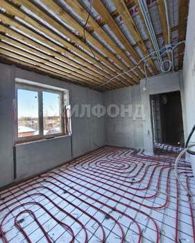 Дом 198м&sup2;, 2-этажный, участок 11 сот.  