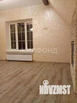 Коттедж 180м&sup2;, 2-этажный, участок 6 сот.  